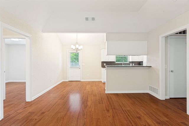 7305 S Meadow Drive E, Fort Worth, TX 76133