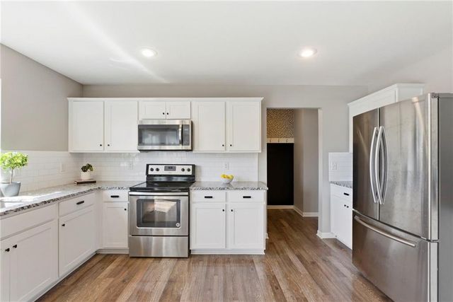 20125 E 24th Terrace Court S, Independence, MO 64057