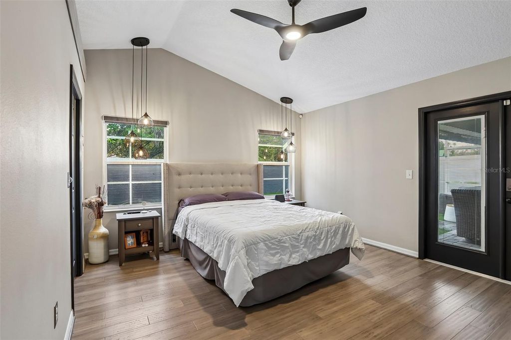 Image 20 of property listing at 19009 FALCONS PLACE, Tampa, FL 33647