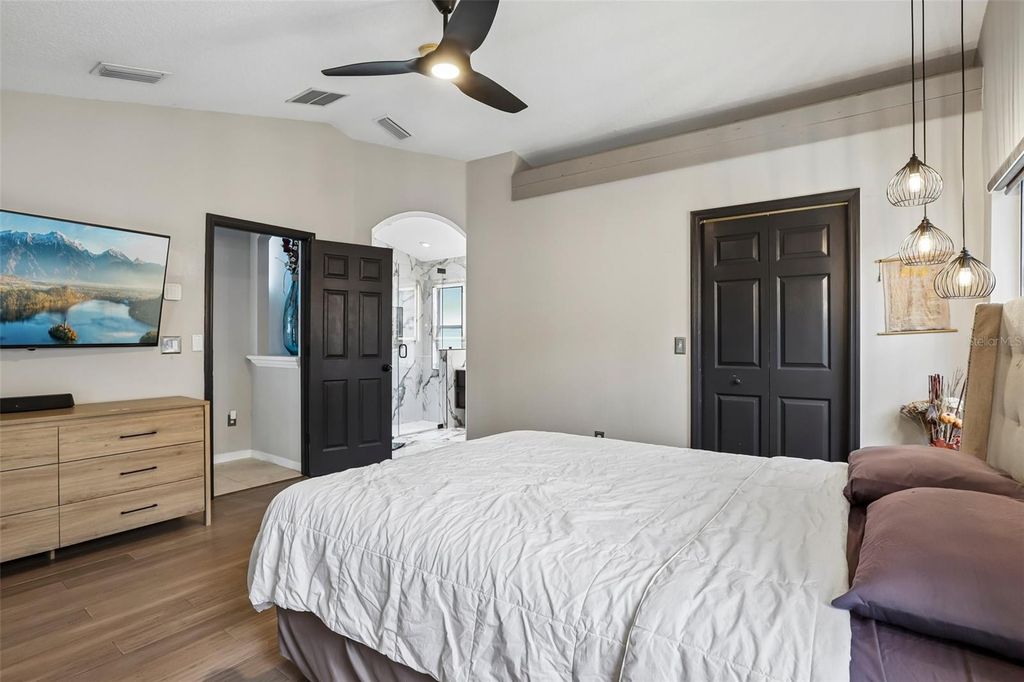 Image 21 of property listing at 19009 FALCONS PLACE, Tampa, FL 33647