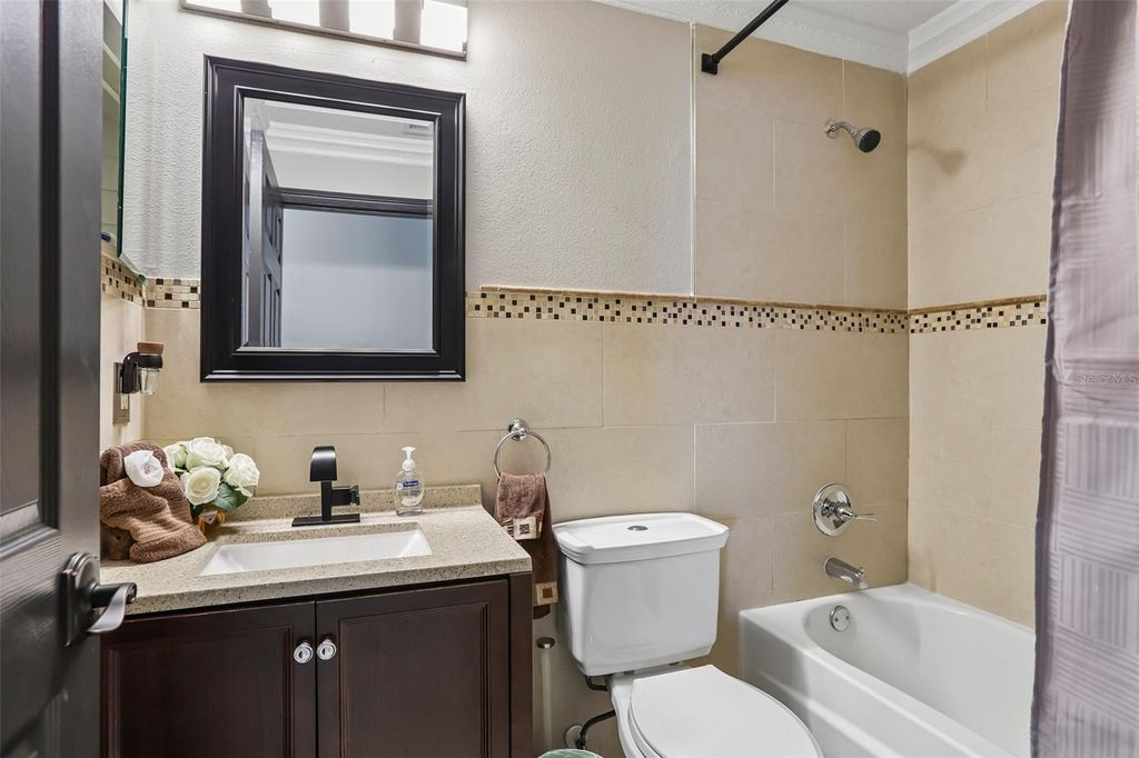 Image 25 of property listing at 19009 FALCONS PLACE, Tampa, FL 33647