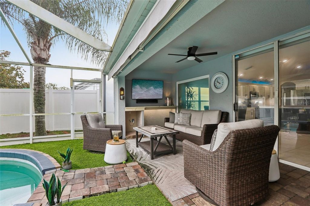 Image 28 of property listing at 19009 FALCONS PLACE, Tampa, FL 33647