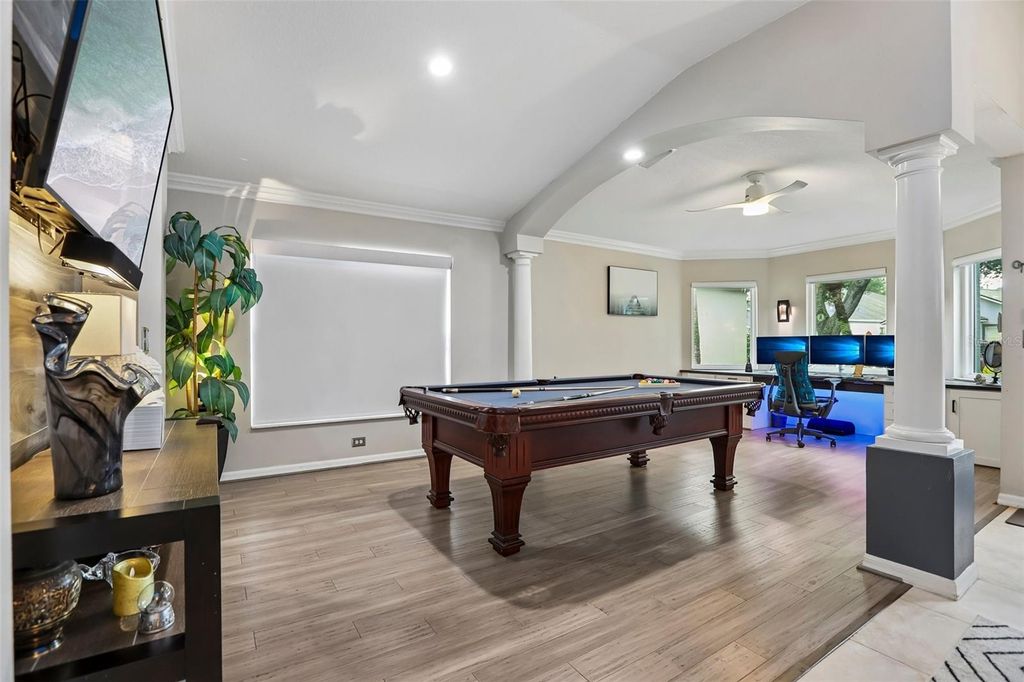 Image 5 of property listing at 19009 FALCONS PLACE, Tampa, FL 33647