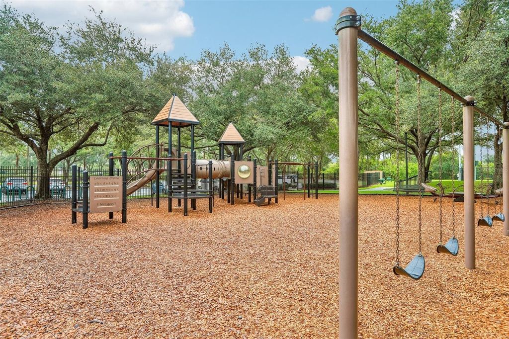 Image 45 of property listing at 19009 FALCONS PLACE, Tampa, FL 33647