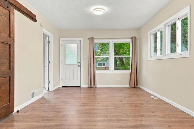 3411 Lee Avenue N, Crystal, MN 55422
