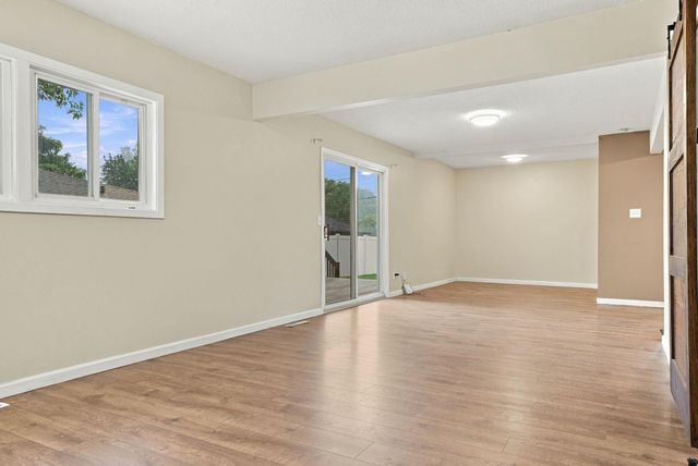 3411 Lee Avenue N, Crystal, MN 55422