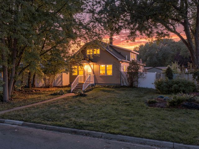 3411 Lee Avenue N, Crystal, MN 55422