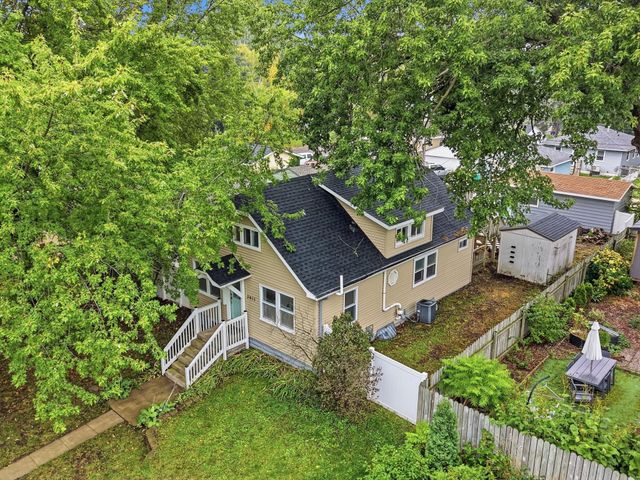 3411 Lee Avenue N, Crystal, MN 55422
