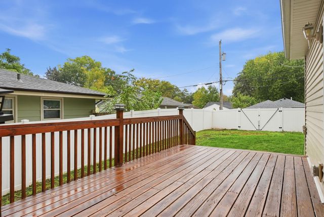 3411 Lee Avenue N, Crystal, MN 55422