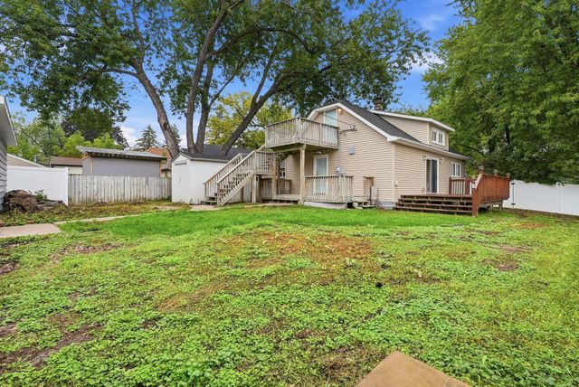 3411 Lee Avenue N, Crystal, MN 55422