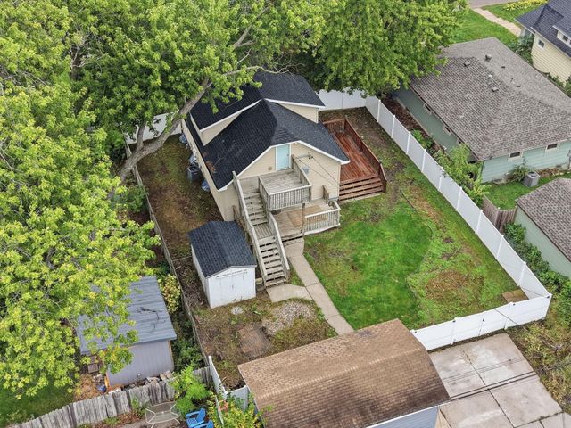 3411 Lee Avenue N, Crystal, MN 55422