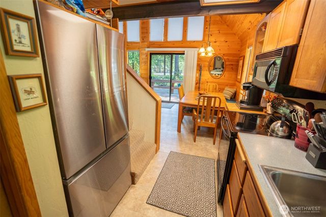 30 N Mt Jupiter Place, Hoodsport, WA 98548