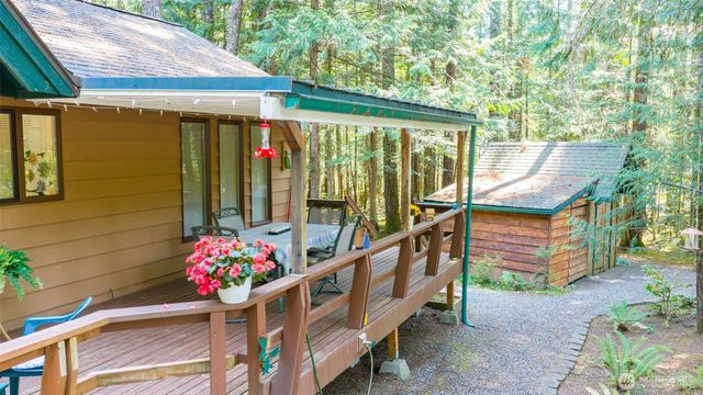 30 N Mt Jupiter Place, Hoodsport, WA 98548