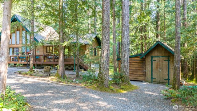 30 N Mt Jupiter Place, Hoodsport, WA 98548