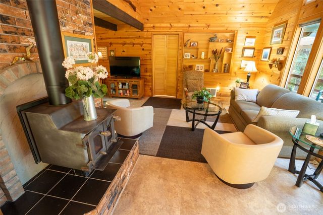 30 N Mt Jupiter Place, Hoodsport, WA 98548