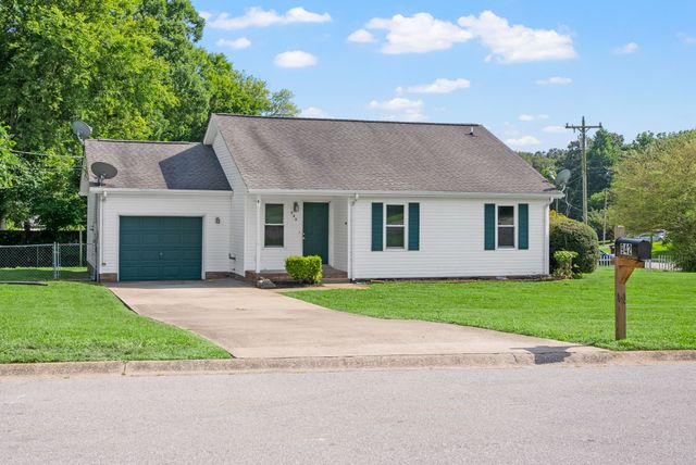 942 Princeton Drive, Clarksville, TN 37042
