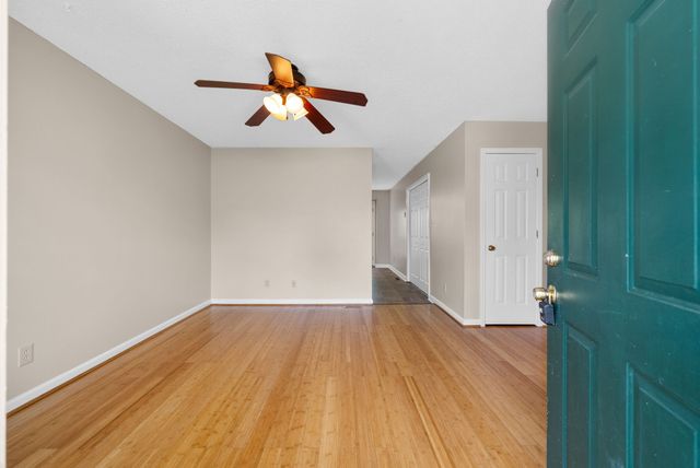 942 Princeton Drive, Clarksville, TN 37042