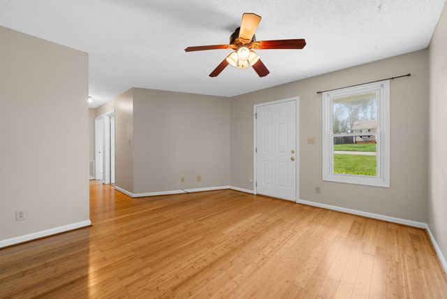 942 Princeton Drive, Clarksville, TN 37042