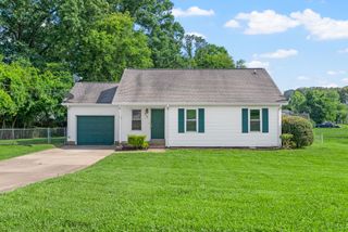 942 Princeton Drive, Clarksville, TN 37042