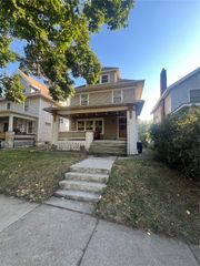 1815 5th Avenue SE, Cedar Rapids, IA 52403