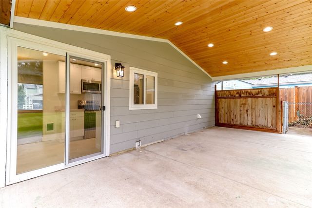 8316 Winona Street SW, Lakewood, WA 98498