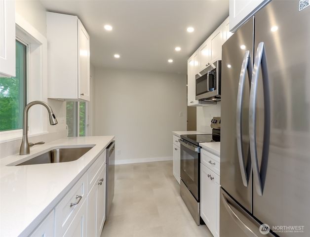 8316 Winona Street SW, Lakewood, WA 98498
