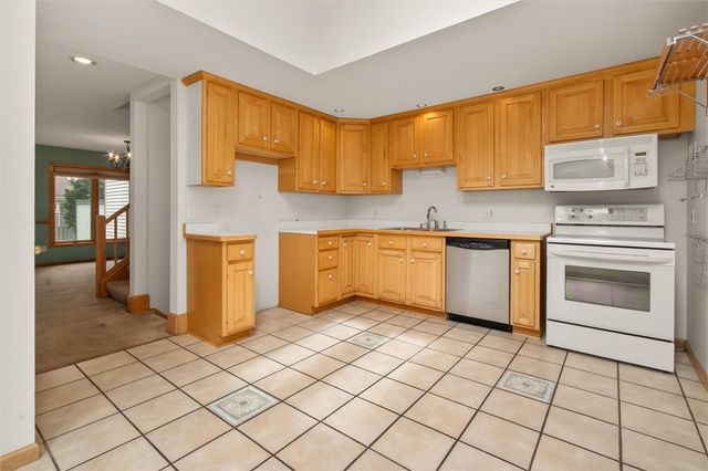 237 Highland Parkway, Rochester, NY 14620