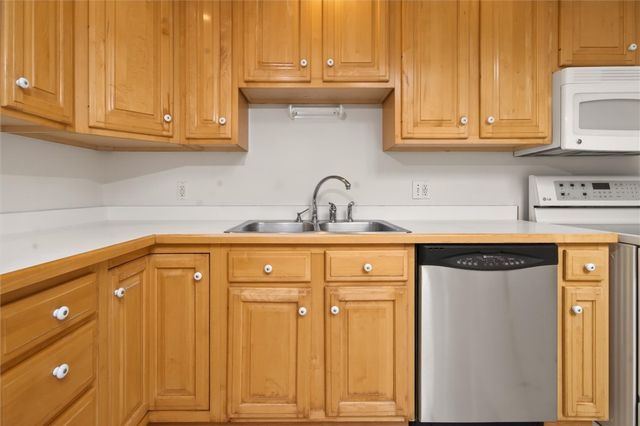 237 Highland Parkway, Rochester, NY 14620