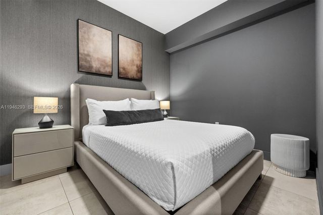 239 SW 9th St 1604, Miami, FL 33130