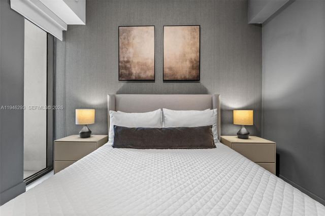 239 SW 9th St 1604, Miami, FL 33130