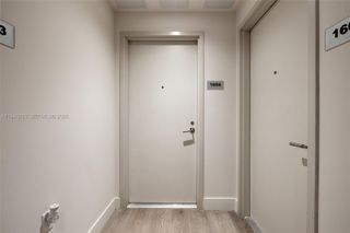 239 SW 9th St 1604, Miami, FL 33130