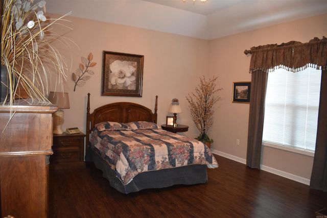 2013 Stillwater Drive, Jonesboro, AR 72404