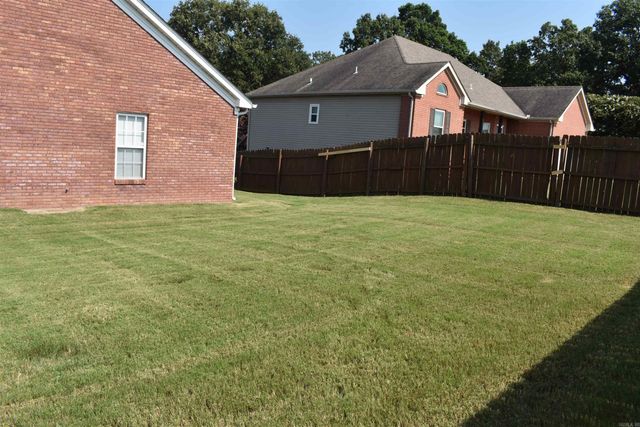 2013 Stillwater Drive, Jonesboro, AR 72404