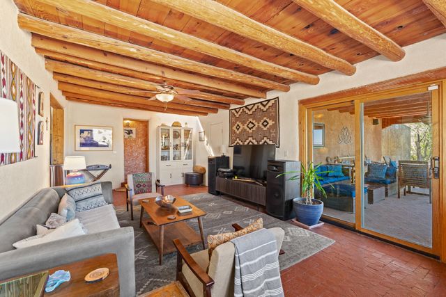 8 Camino del Torreon, Placitas, NM 87043