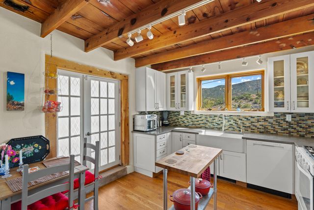 8 Camino del Torreon, Placitas, NM 87043