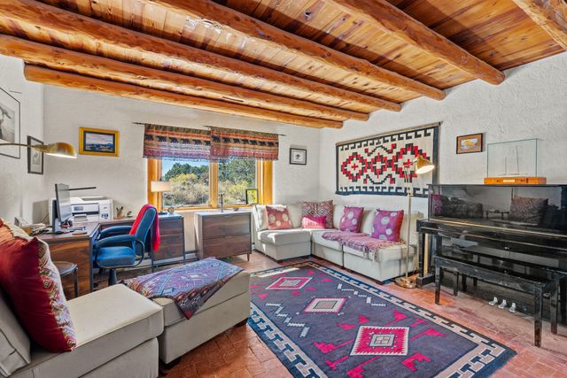 8 Camino del Torreon, Placitas, NM 87043