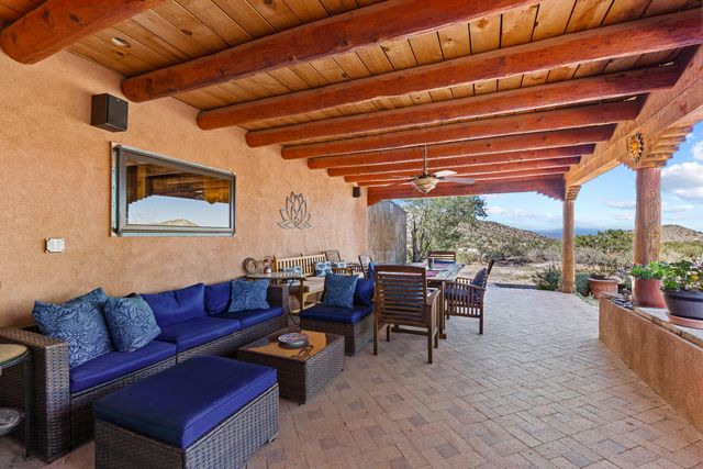 8 Camino del Torreon, Placitas, NM 87043