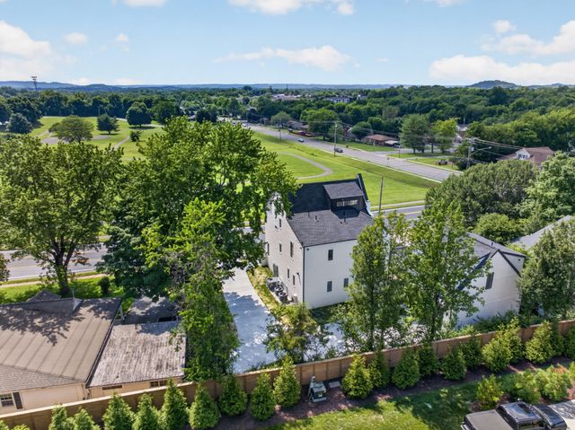 152 Ralston Ln, Franklin, TN 37064