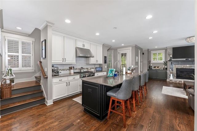 199 Hubbard Road, Woodstock, GA 30188