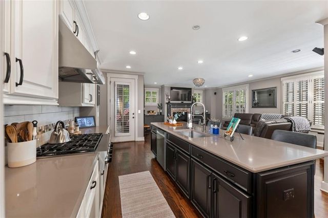 199 Hubbard Road, Woodstock, GA 30188