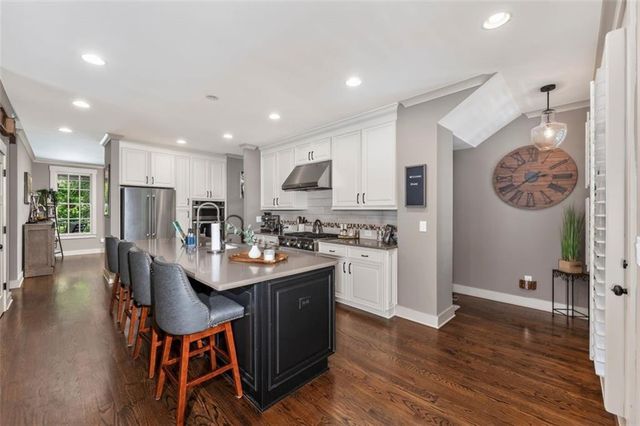 199 Hubbard Road, Woodstock, GA 30188
