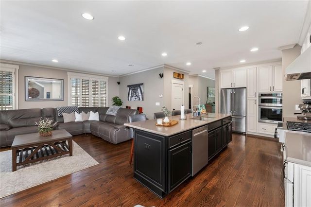 199 Hubbard Road, Woodstock, GA 30188