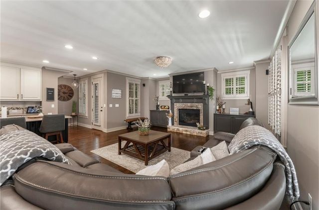199 Hubbard Road, Woodstock, GA 30188