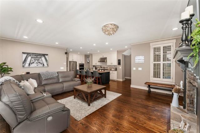199 Hubbard Road, Woodstock, GA 30188