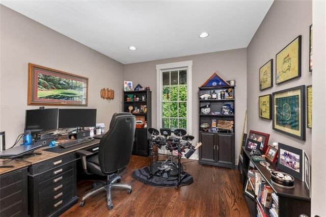 199 Hubbard Road, Woodstock, GA 30188