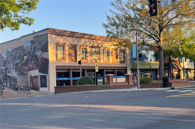 199 Hubbard Road, Woodstock, GA 30188