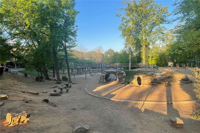 199 Hubbard Road, Woodstock, GA 30188