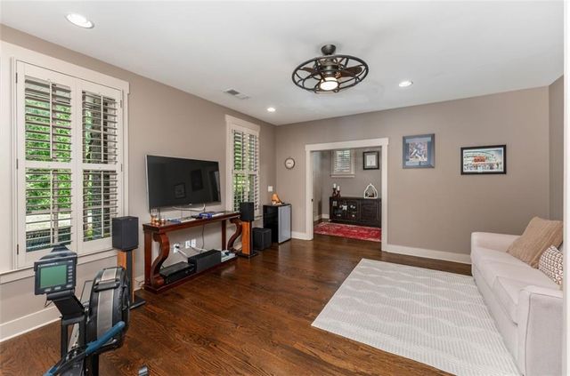 199 Hubbard Road, Woodstock, GA 30188