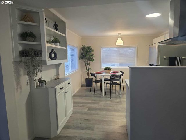 2902 E 2ND St 43, Newberg, OR 97132