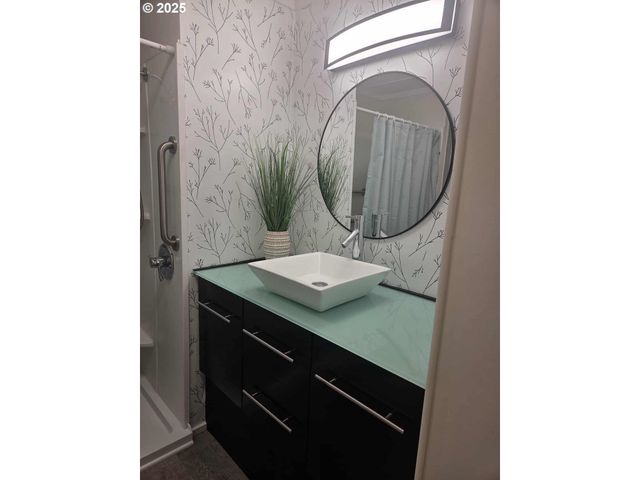 2902 E 2ND St 43, Newberg, OR 97132